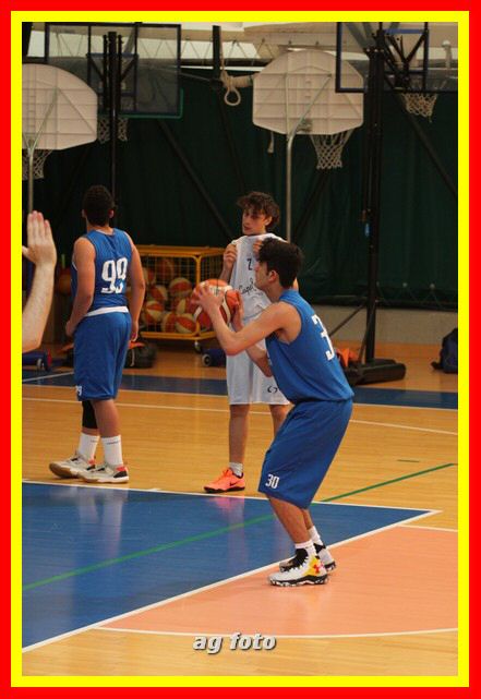 170407 basketU16 116_tn.jpg